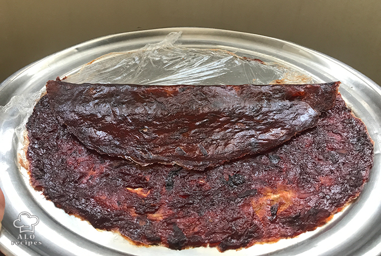 After drying, the lavash is easily separated from the plastic