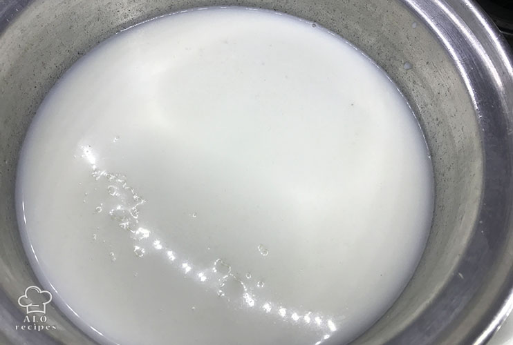 mix the rice flour in milk and the starch in water