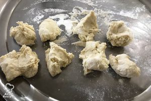 cut the shelpek dough into 6-8 pieces