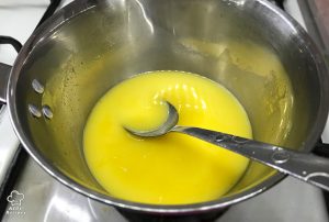 Mix orange juice, sugar and cornstarch